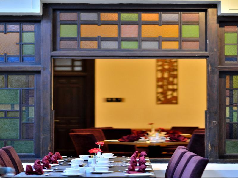 בנדונג Gino Feruci Kebon Jati By Kagum Hotels מראה חיצוני תמונה