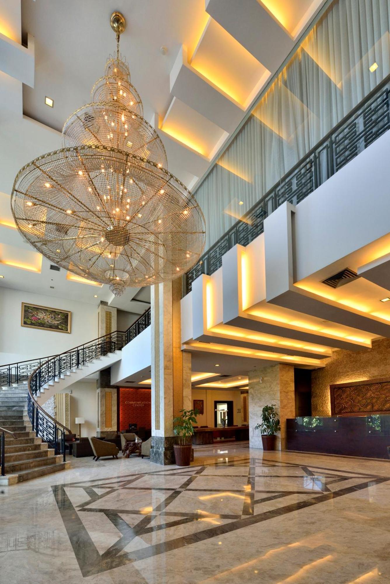 בנדונג Gino Feruci Kebon Jati By Kagum Hotels מראה חיצוני תמונה